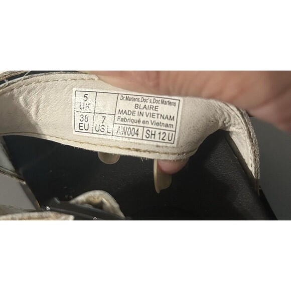 DR MARTENS Blaire Platform Chunky Sandals Three Strap White Leather Y2K Sz 7 - Picture 12 of 12
